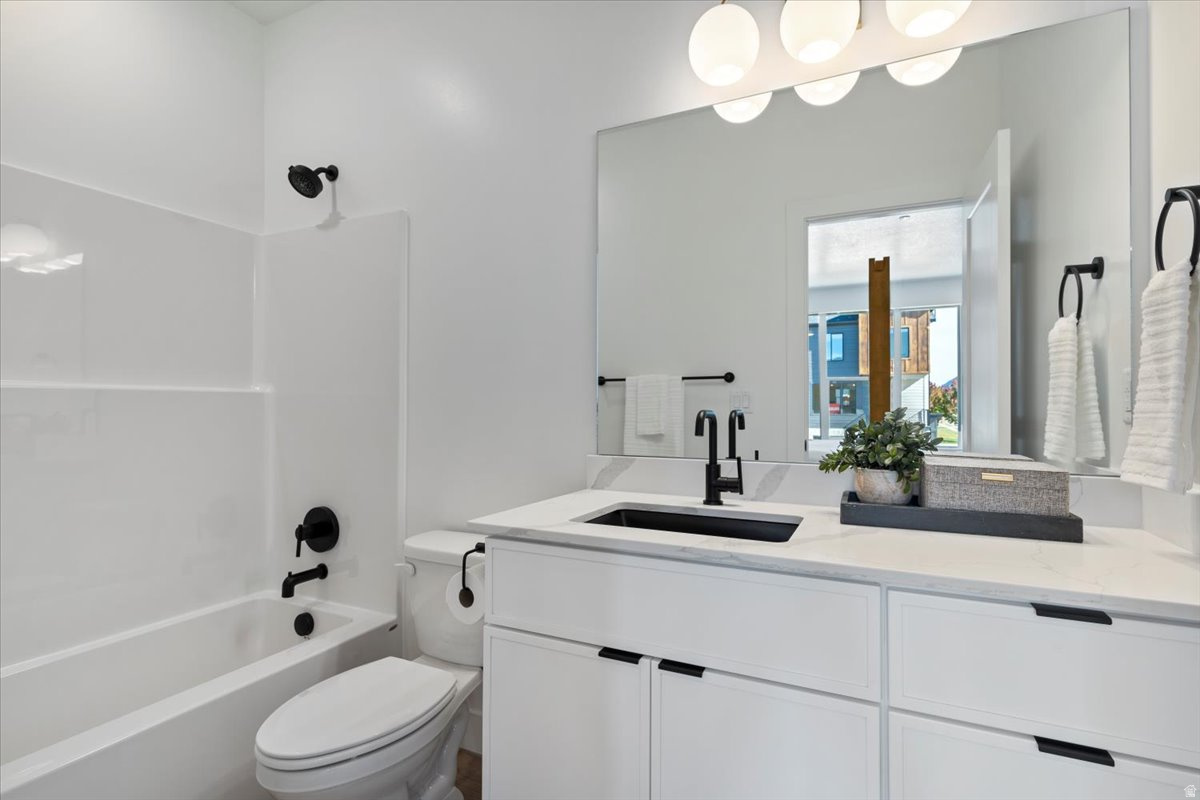 PEAKS TOWNHOMES - Residential