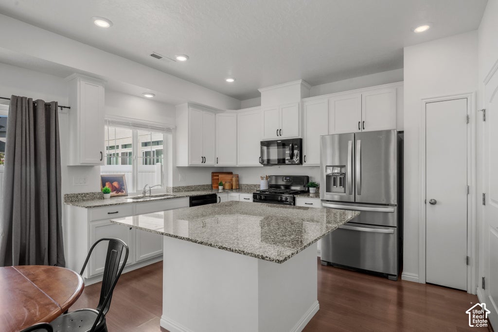 Photo of 97 E POLARIS DR, Saratoga Springs, UT 84045 (MLS # 2188315)