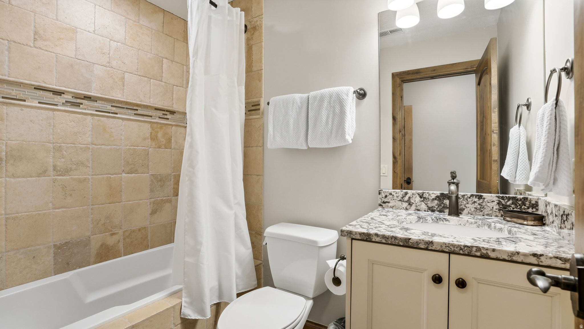 SHORES PLAT B - Residential