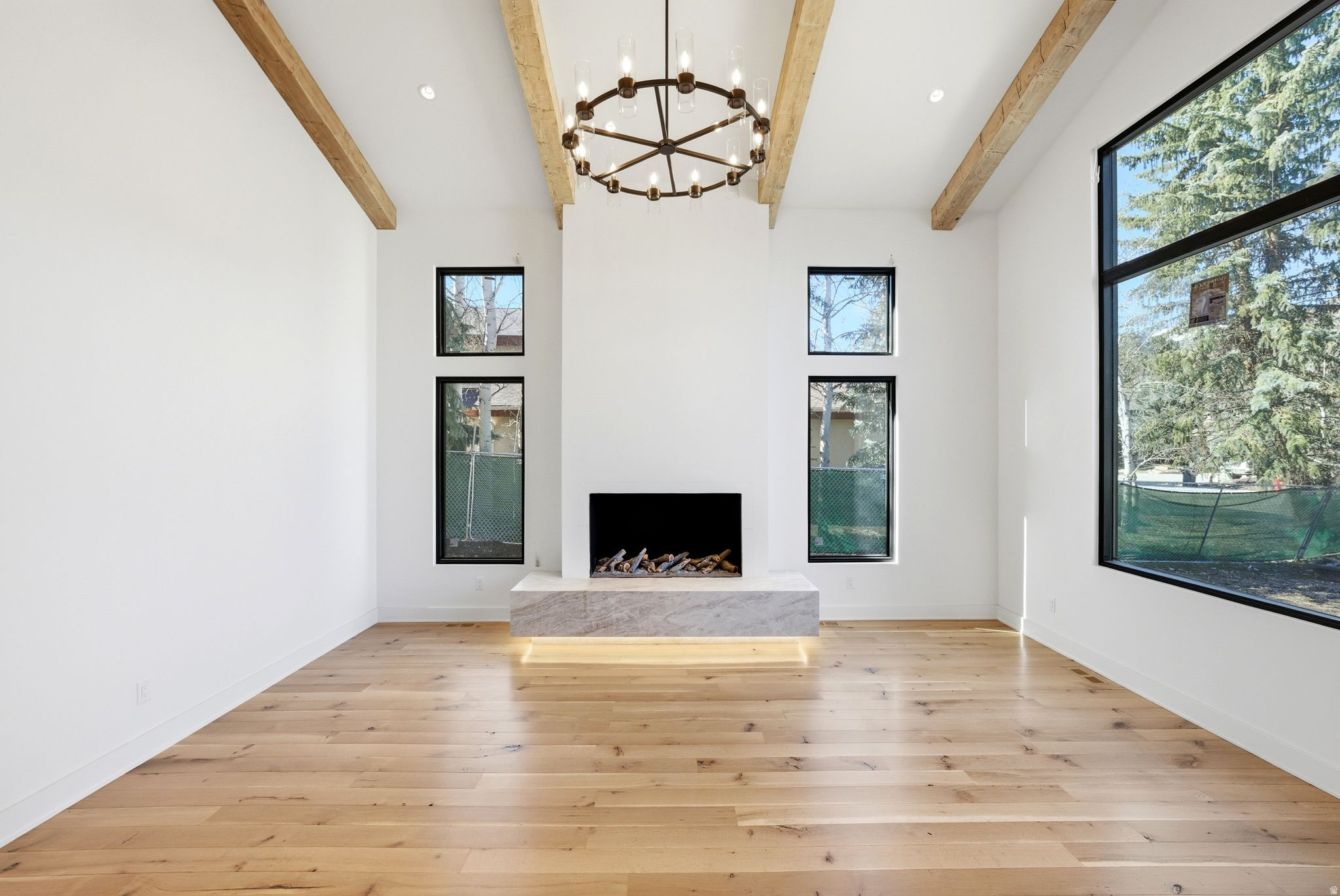 SILVER SPRINGS - Residential