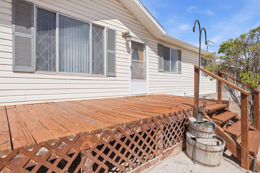 Photo of 337 N MAIN ST, Central Valley, UT 84754 (MLS # 2152430)