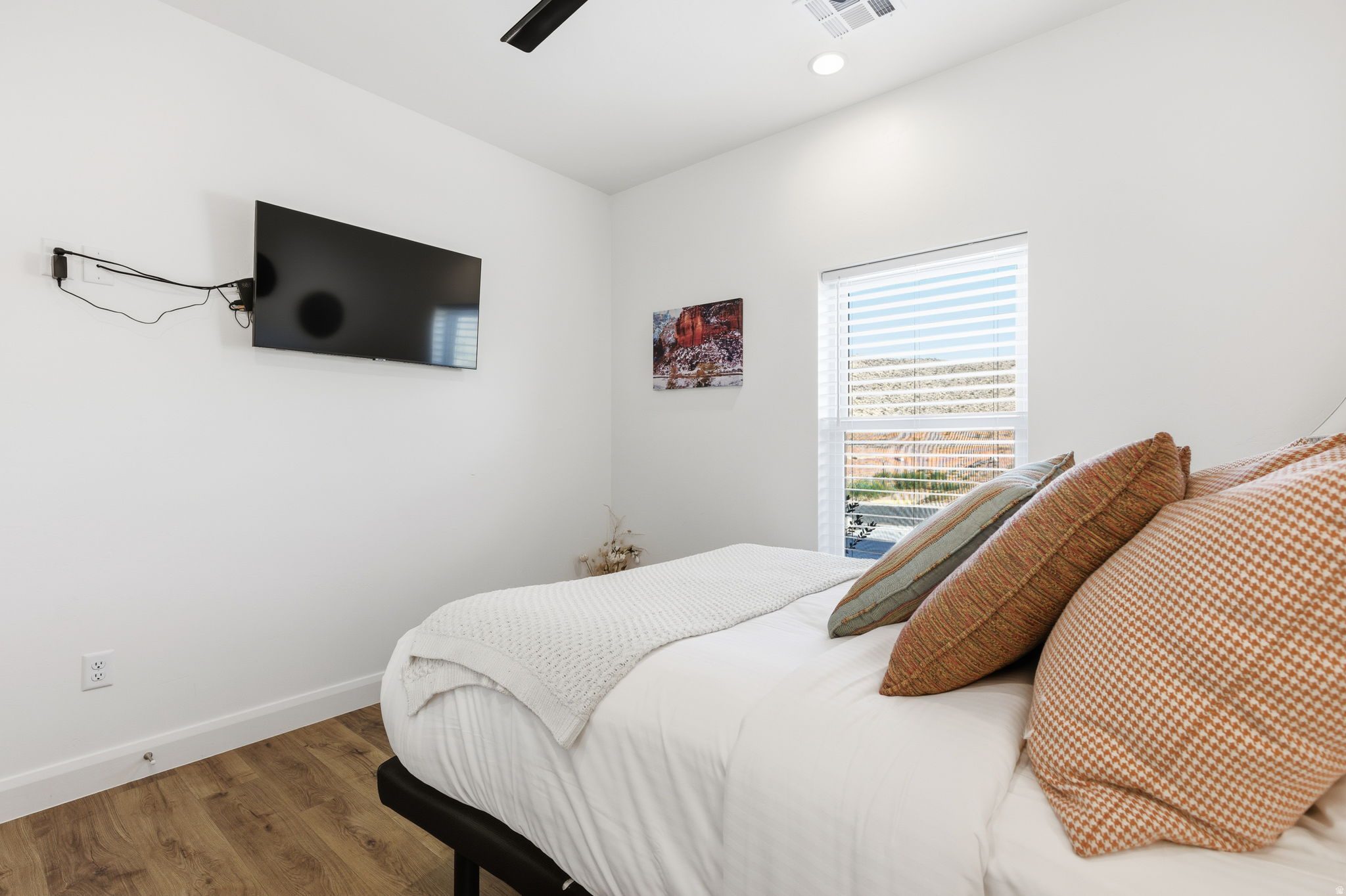 COTTAGES AT THE VILLAGE AT STUCKI FARMS - Residential