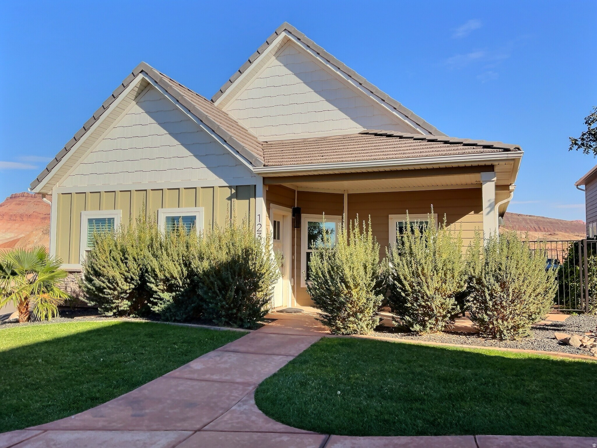 COTTAGES AT THE VILLAGE AT STUCKI FARMS - Residential