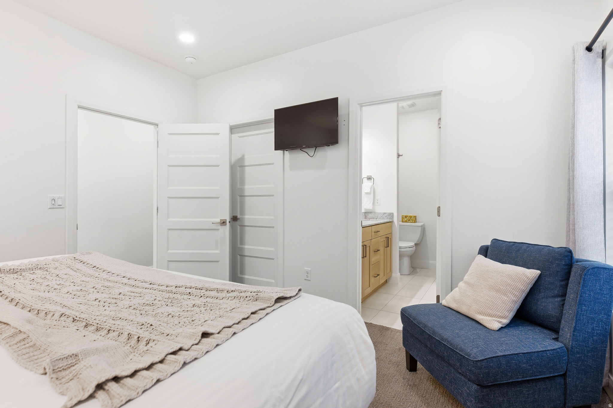 COTTAGES AT THE VILLAGE AT STUCKI FARMS - Residential