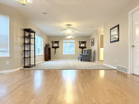 Tiny photo for 1121 W 1800 N, Mapleton, UT 84664 (MLS # 2136415)