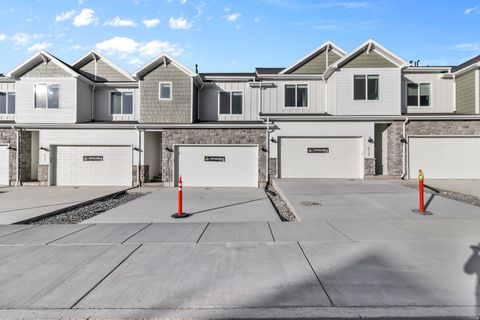 Townhouse For Sale - 730 W 750<br/> Cache County, Smithfield, UT 84335
