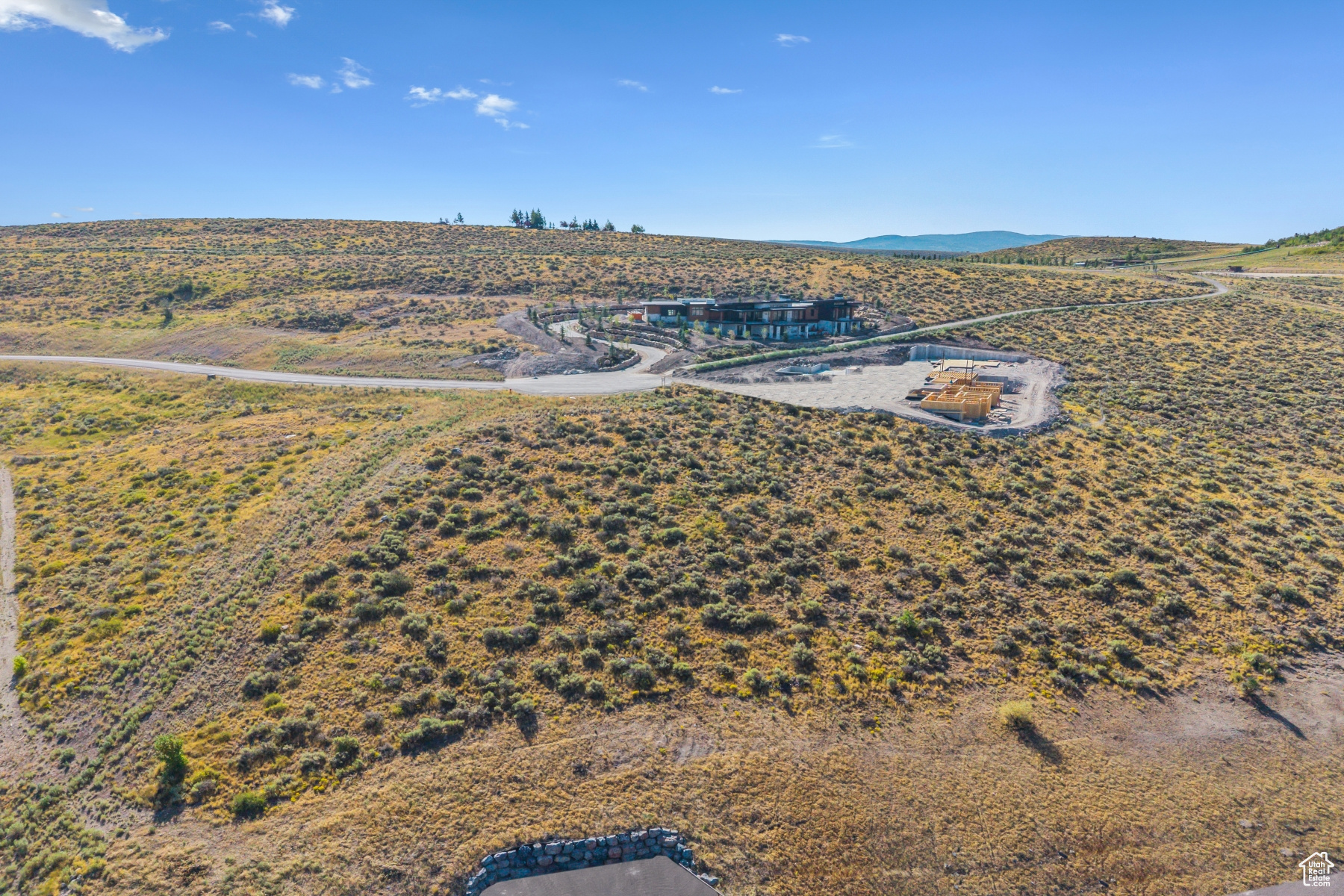 ELK RIDGE BLUFFS - Land