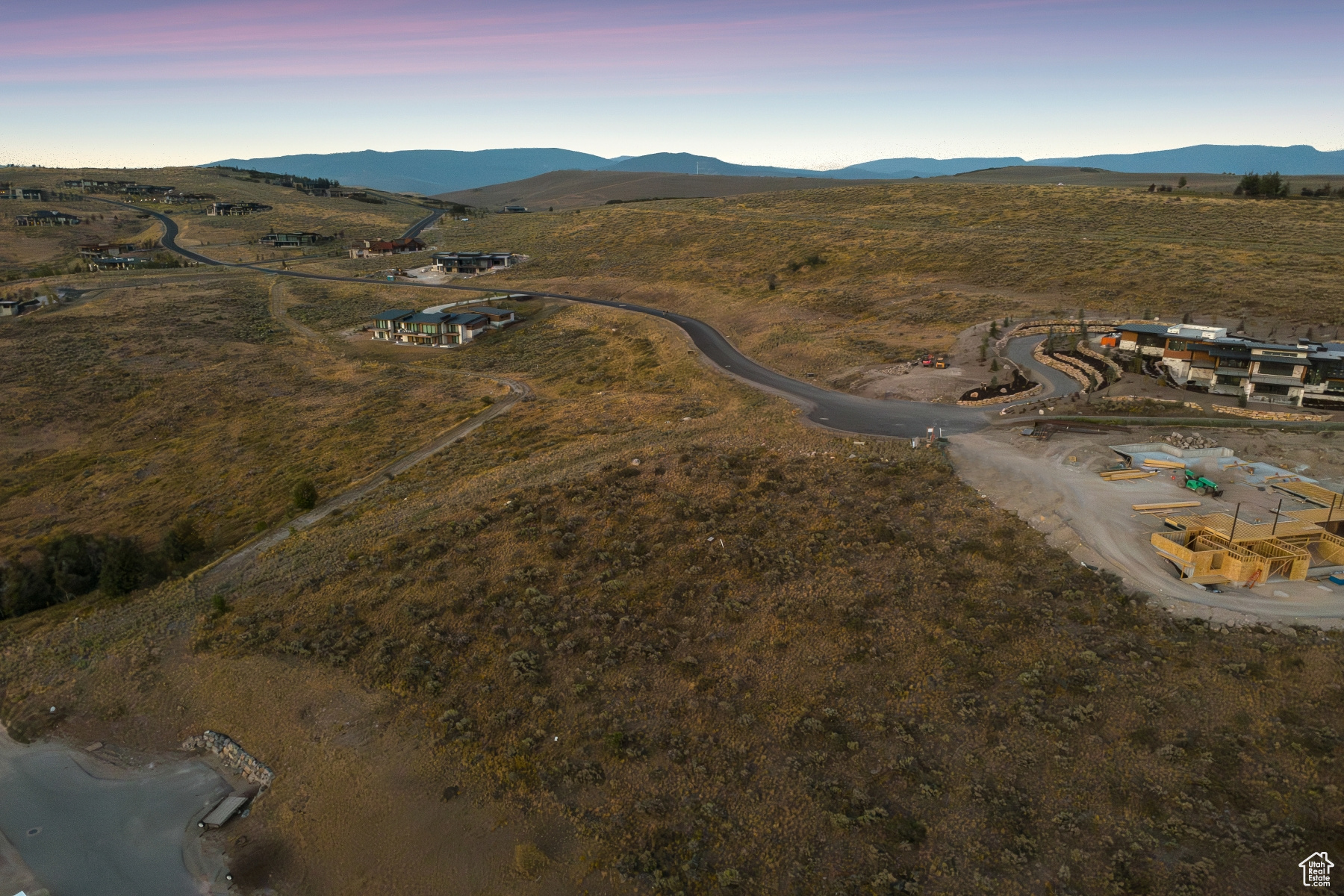 ELK RIDGE BLUFFS - Land