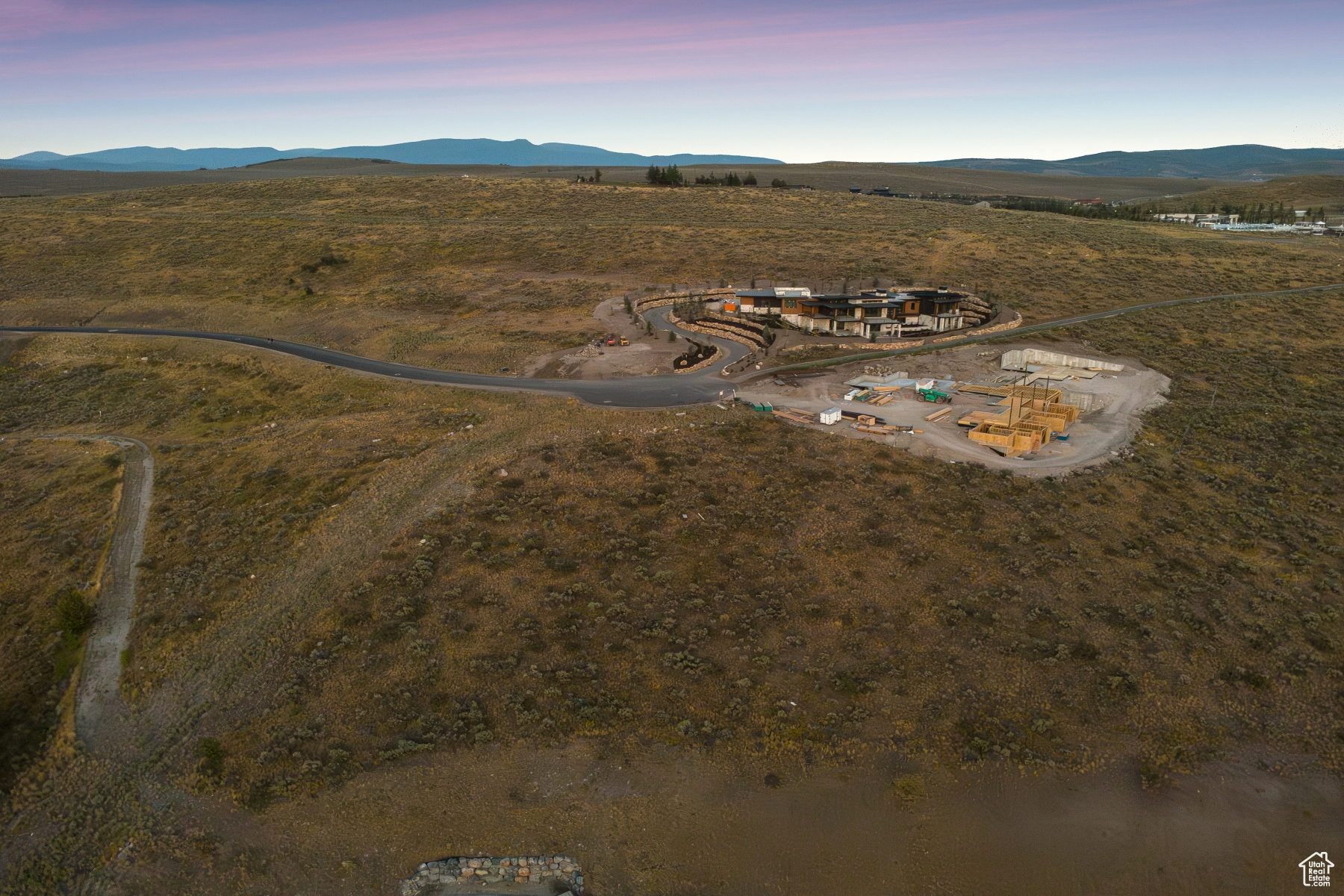 ELK RIDGE BLUFFS - Land