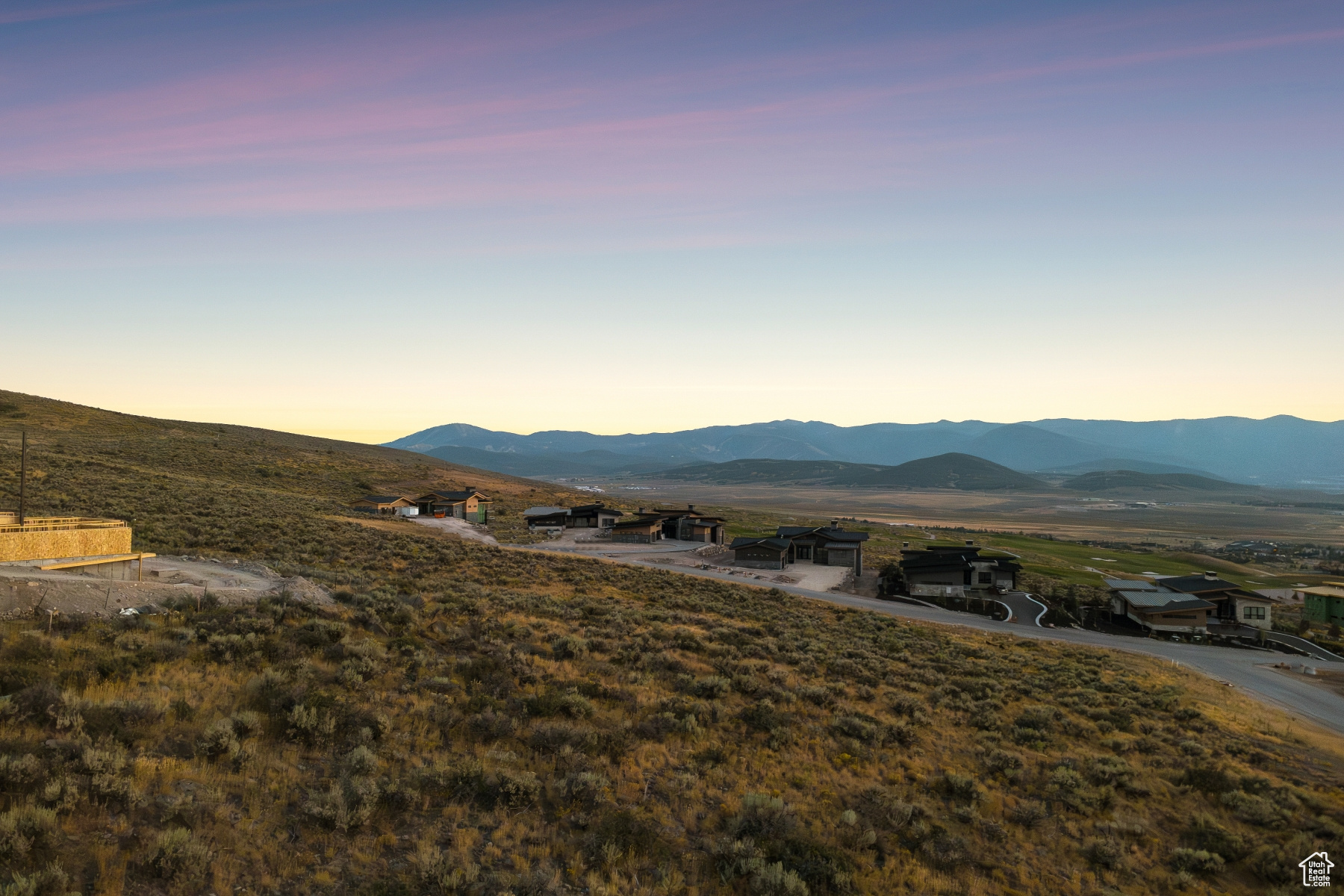 ELK RIDGE BLUFFS - Land
