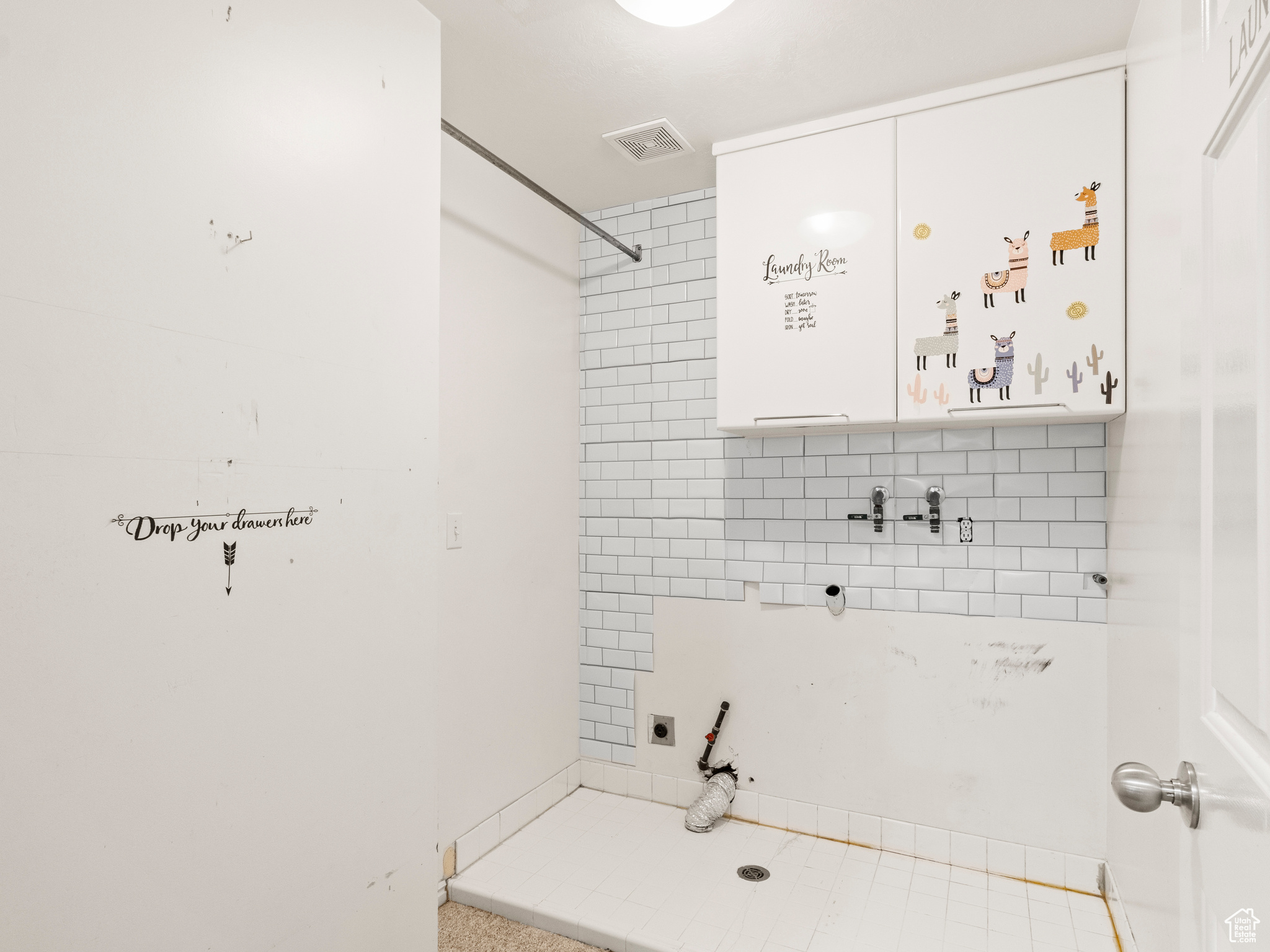 HOLMES ESTATES - Residential