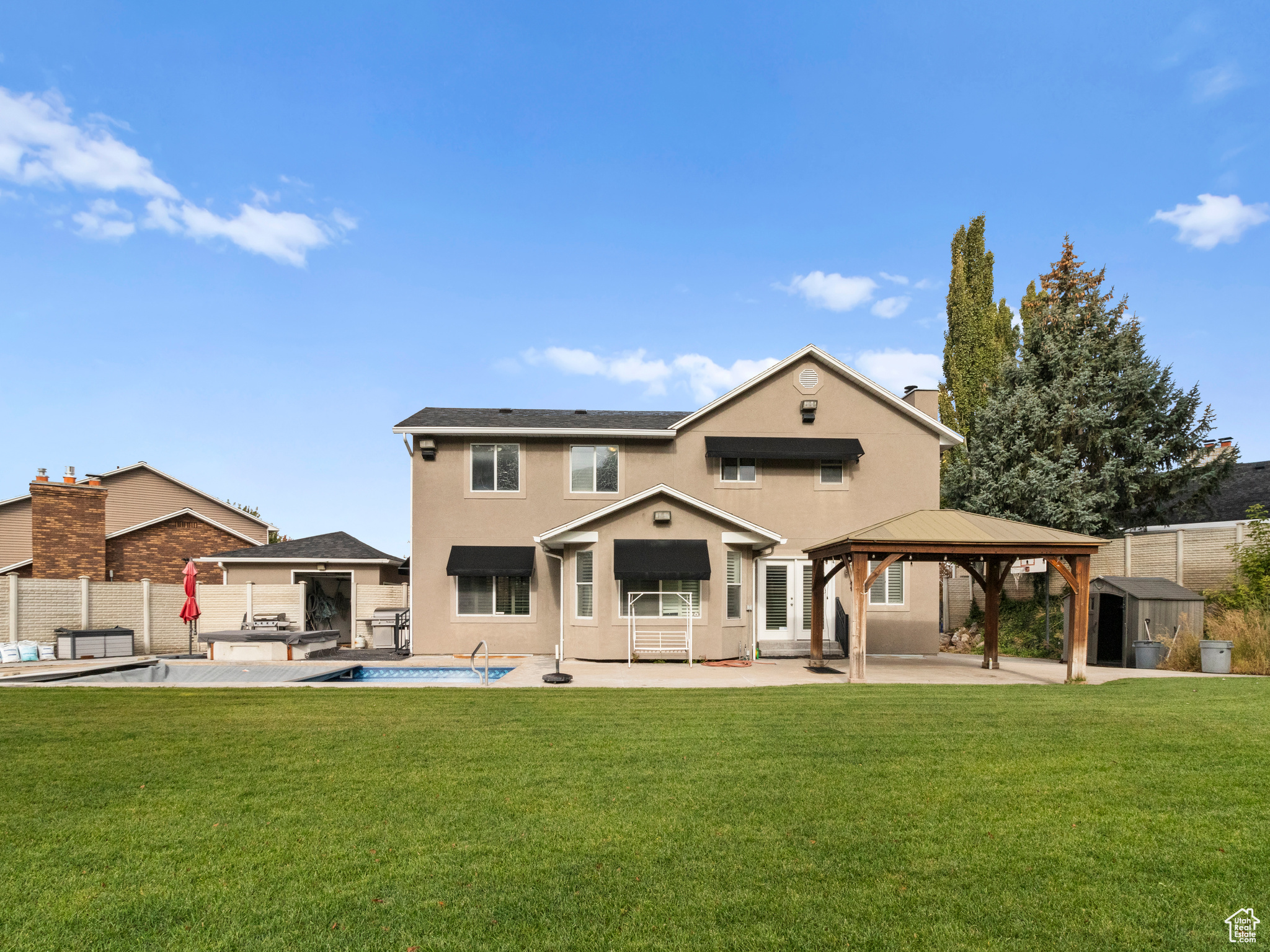 HOLMES ESTATES - Residential