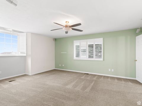 Tiny photo for 718 E 200 S, Bountiful, UT 84010 (MLS # 2117982)
