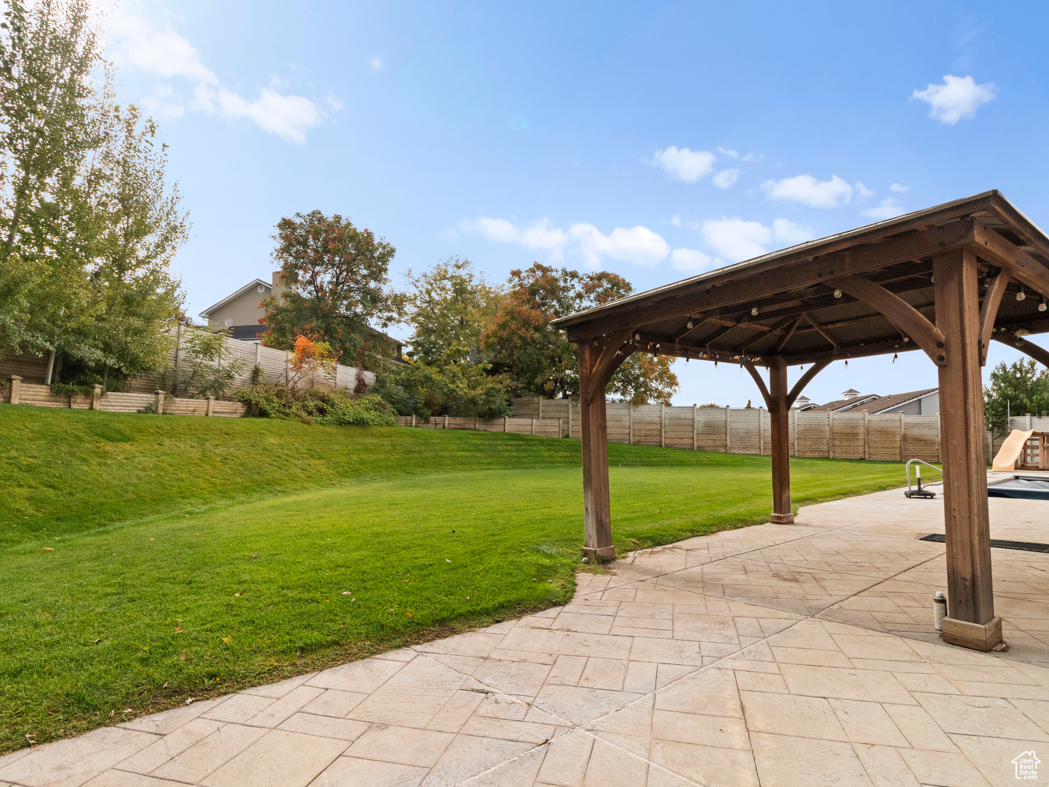 HOLMES ESTATES - Residential