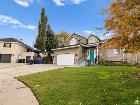 Tiny photo for 718 E 200 S, Bountiful, UT 84010 (MLS # 2117982)