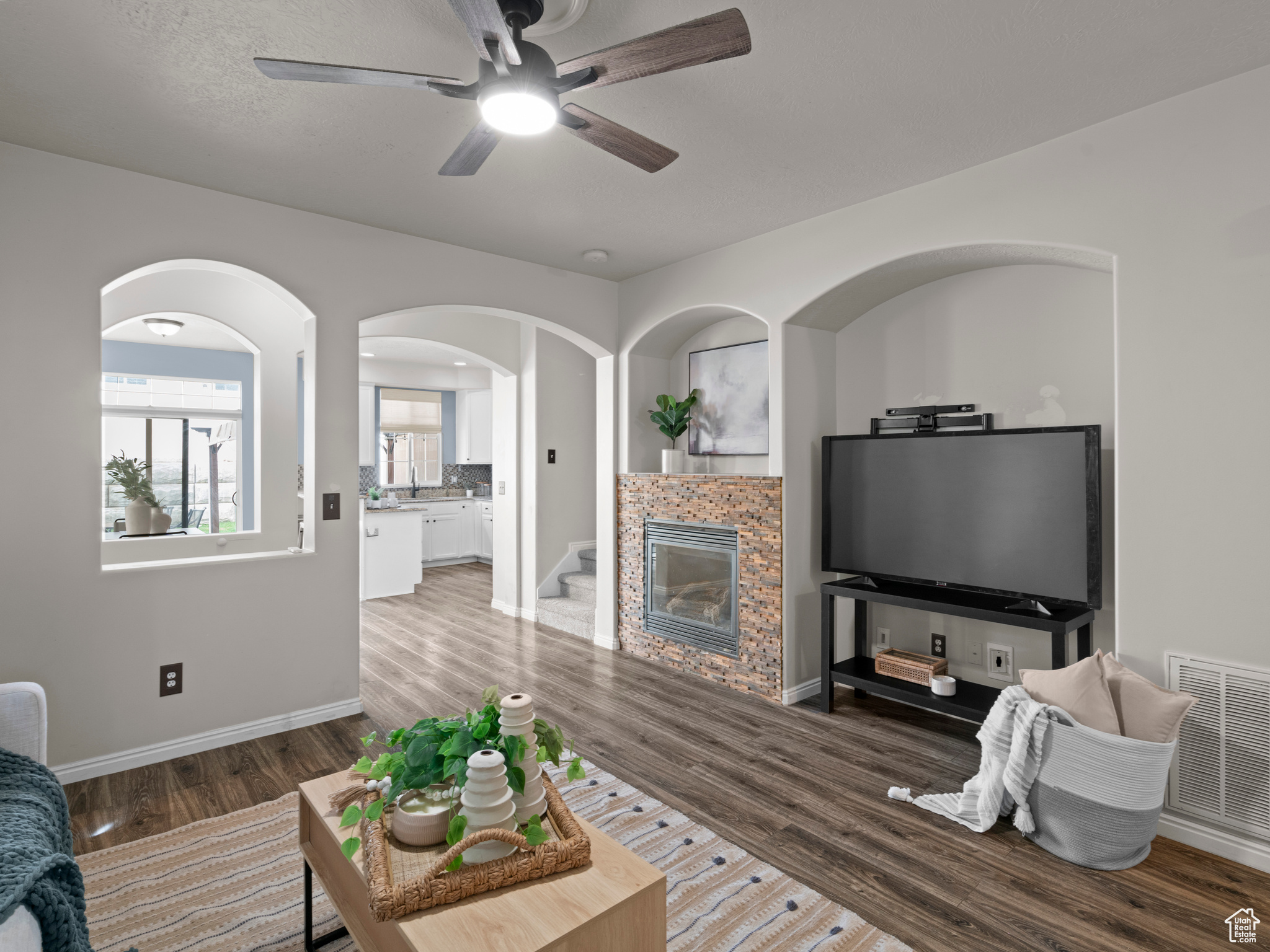 6318 W Traveler Ln, West Jordan, Utah image 9