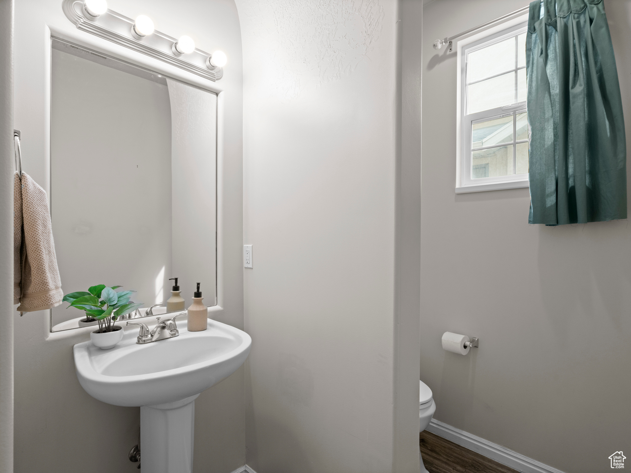 6318 W Traveler Ln, West Jordan, Utah image 10
