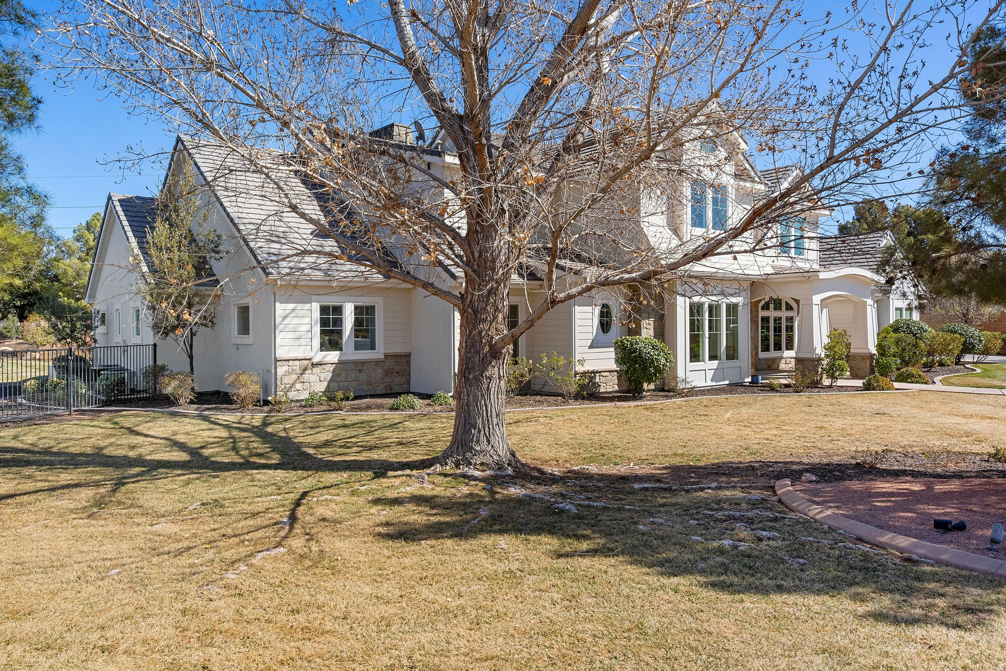 OLD FARM ESTATES - Residential