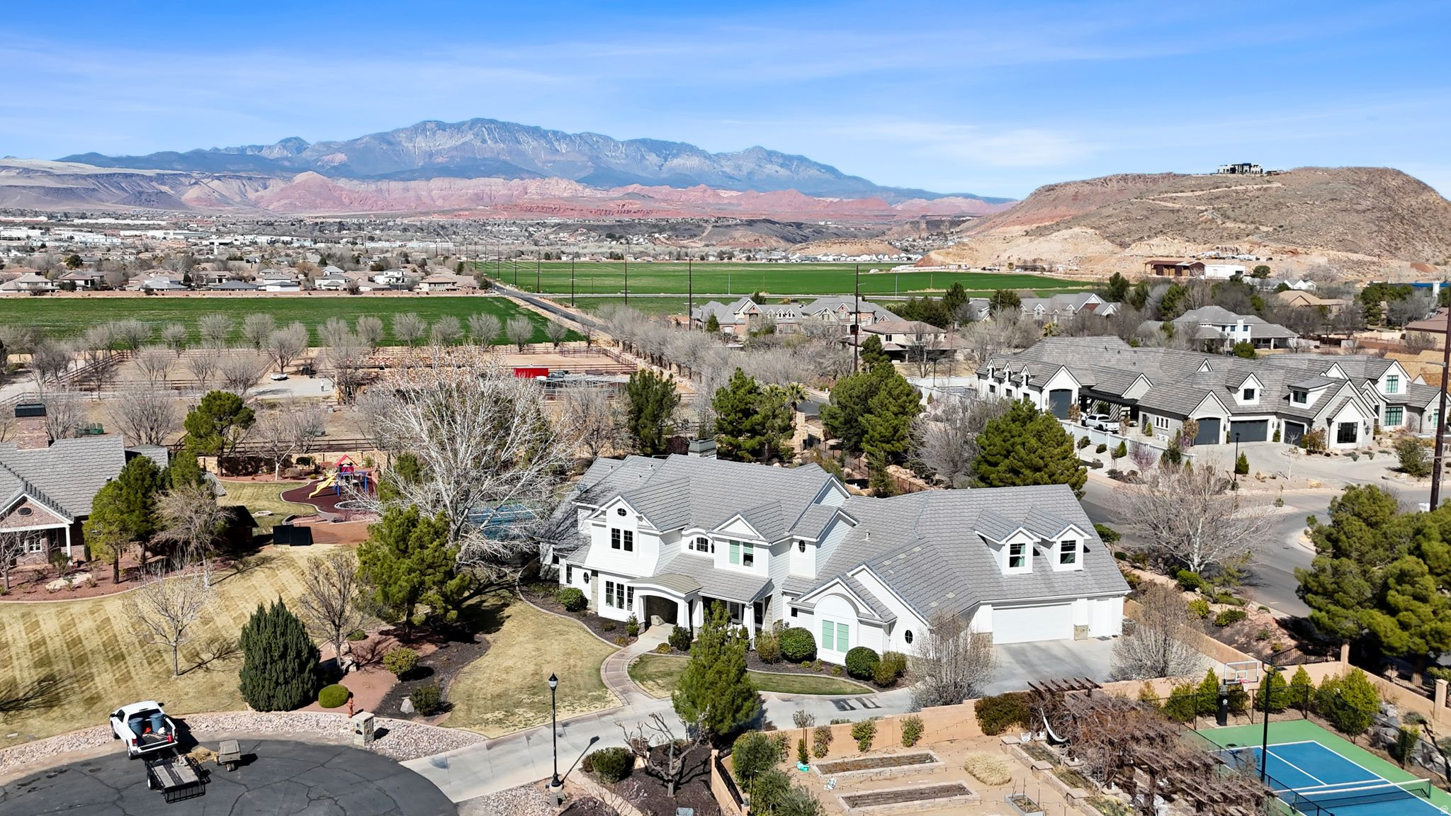OLD FARM ESTATES - Residential