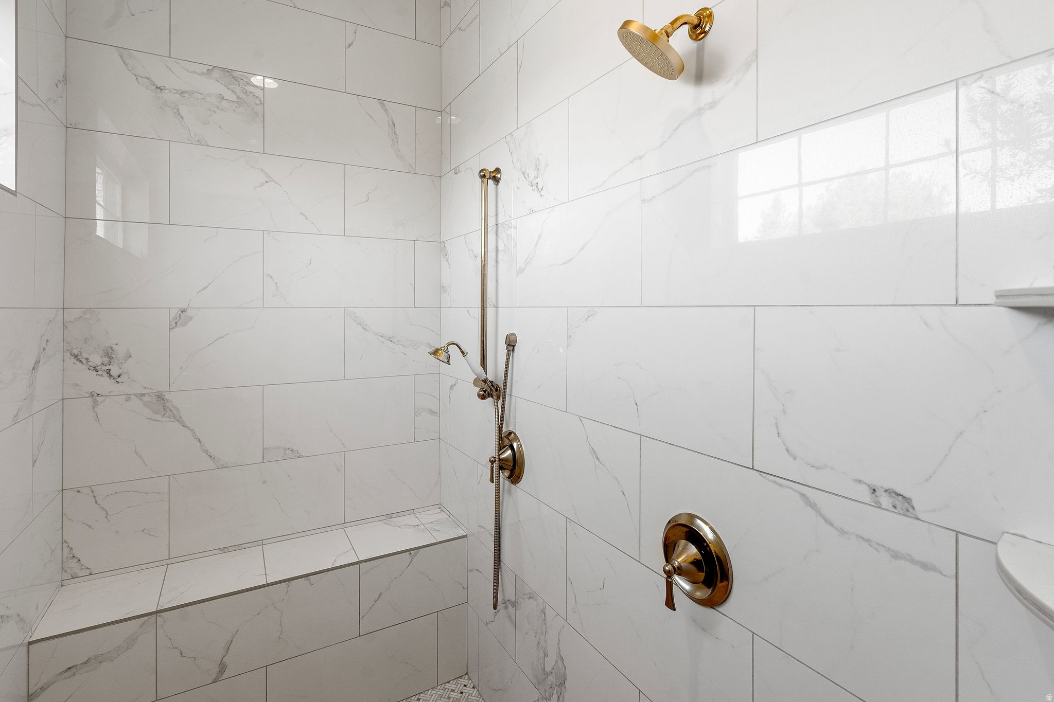 OLD FARM ESTATES - Residential