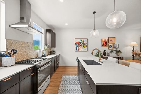 Tiny photo for 504 E ALICE WAY, Layton, UT 84041 (MLS # 2145012)