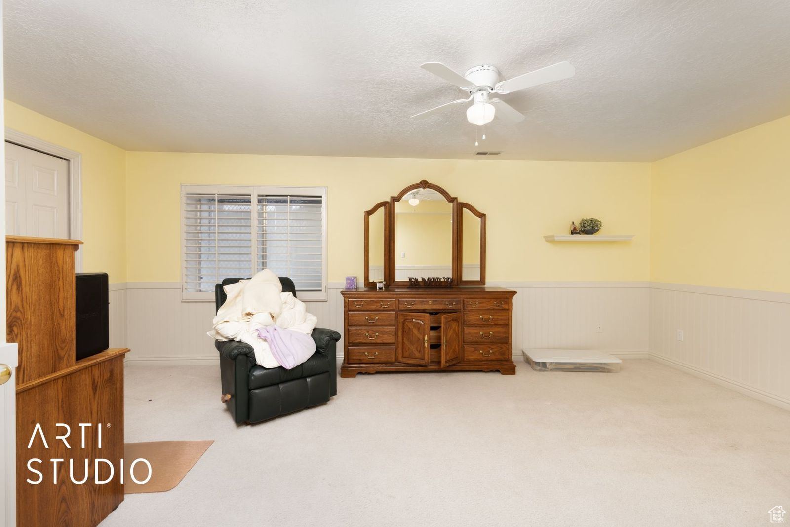 COUNTRY CORNER CONDO - Residential