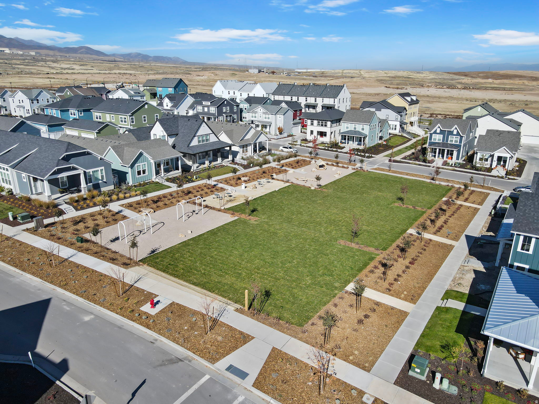 DAYBREAK - Residential