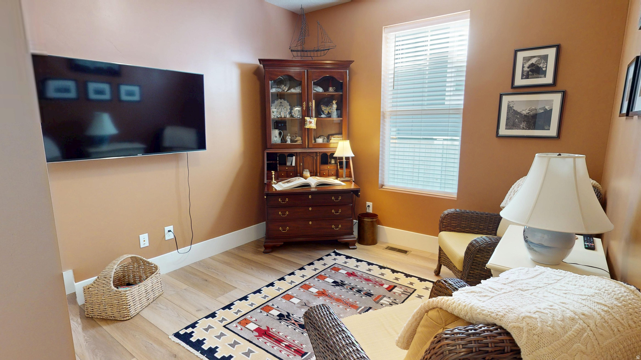 DAYBREAK - Residential