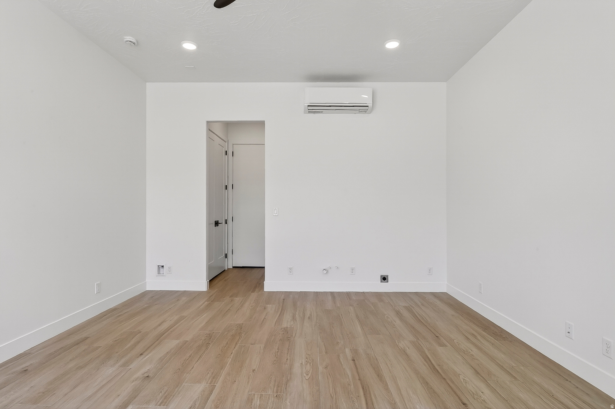 SADDLEBACK RIDGE - Residential