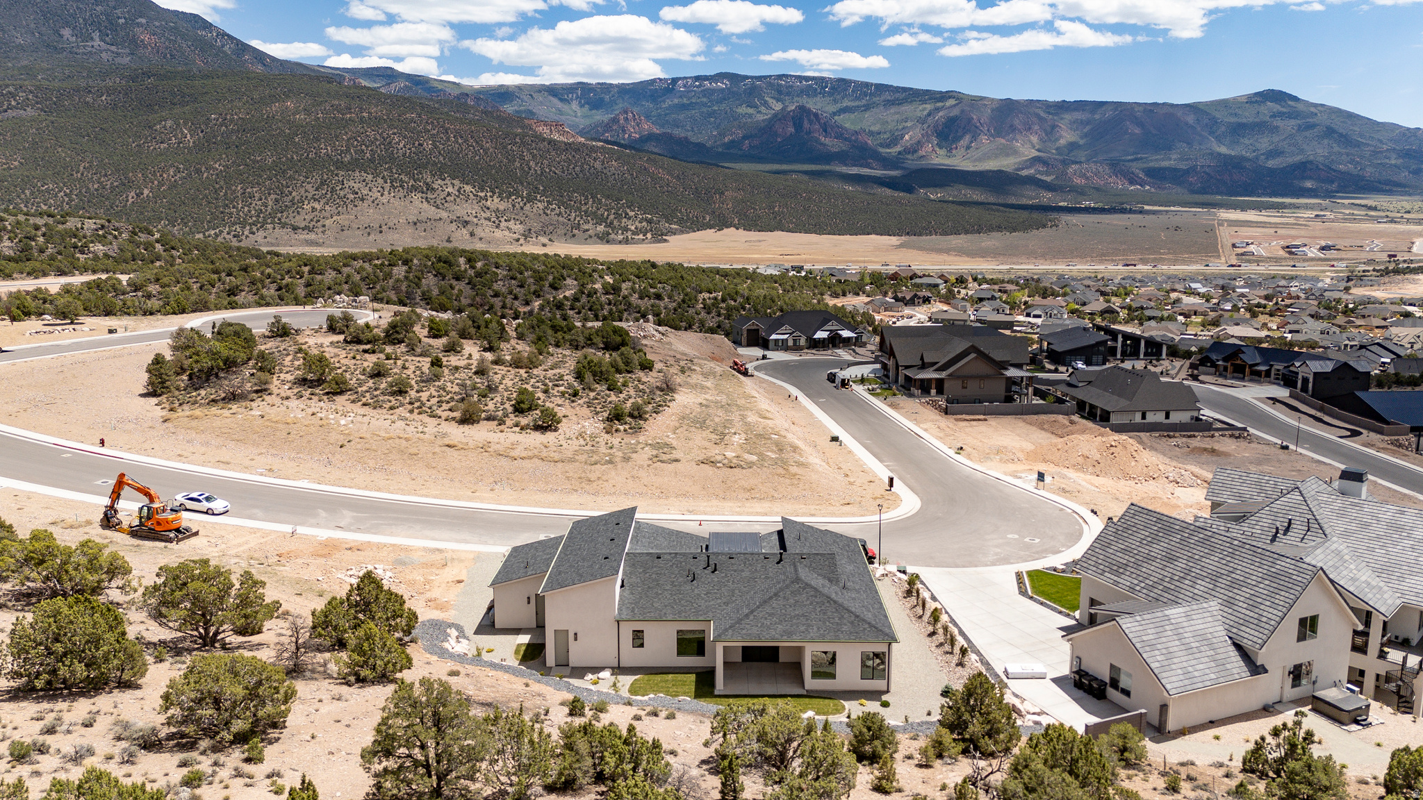 SADDLEBACK RIDGE - Residential