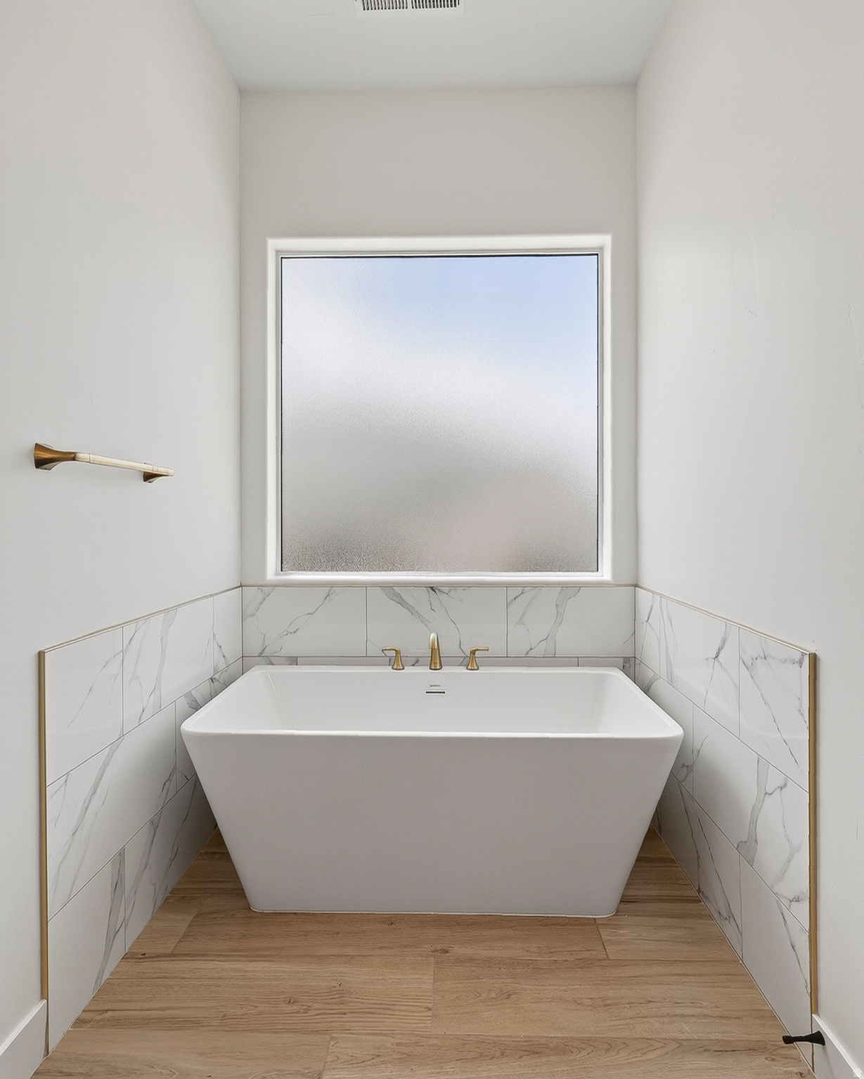 SADDLEBACK RIDGE - Residential