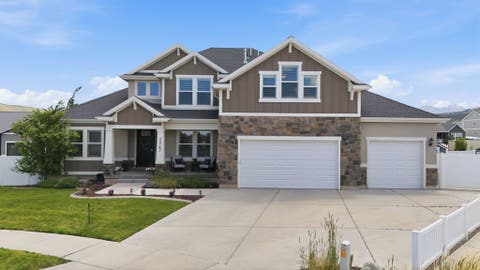 Homes For Sale - 13742 S Bronco Hills Cir<br/> Salt Lake County, Herriman, UT 84096
