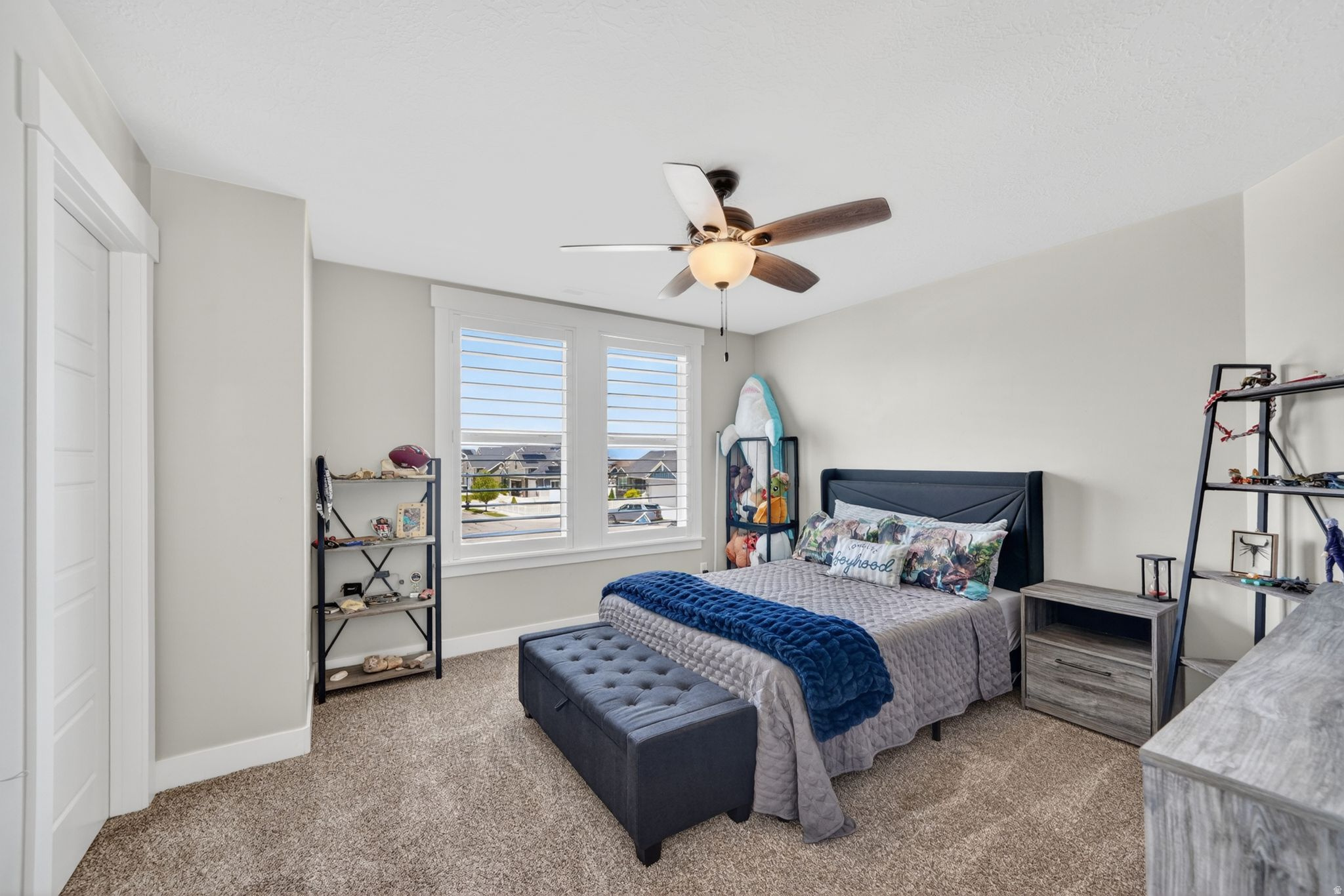 MUSTANG MEADOWS - Residential