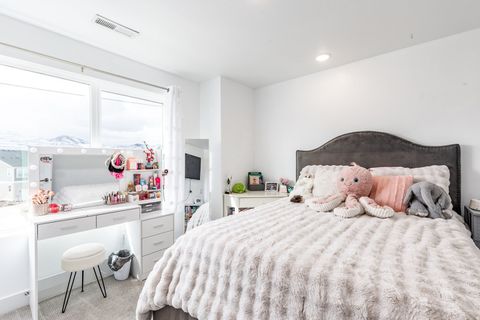 Tiny photo for 11661 S SKYWARD RD W, South Jordan, UT 84009 (MLS # 2139074)