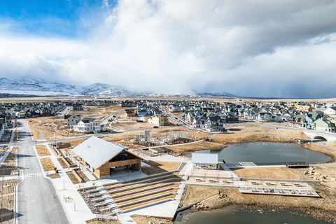 Tiny photo for 11661 S SKYWARD RD W, South Jordan, UT 84009 (MLS # 2139074)