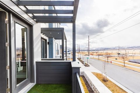 Tiny photo for 11661 S SKYWARD RD W, South Jordan, UT 84009 (MLS # 2139074)