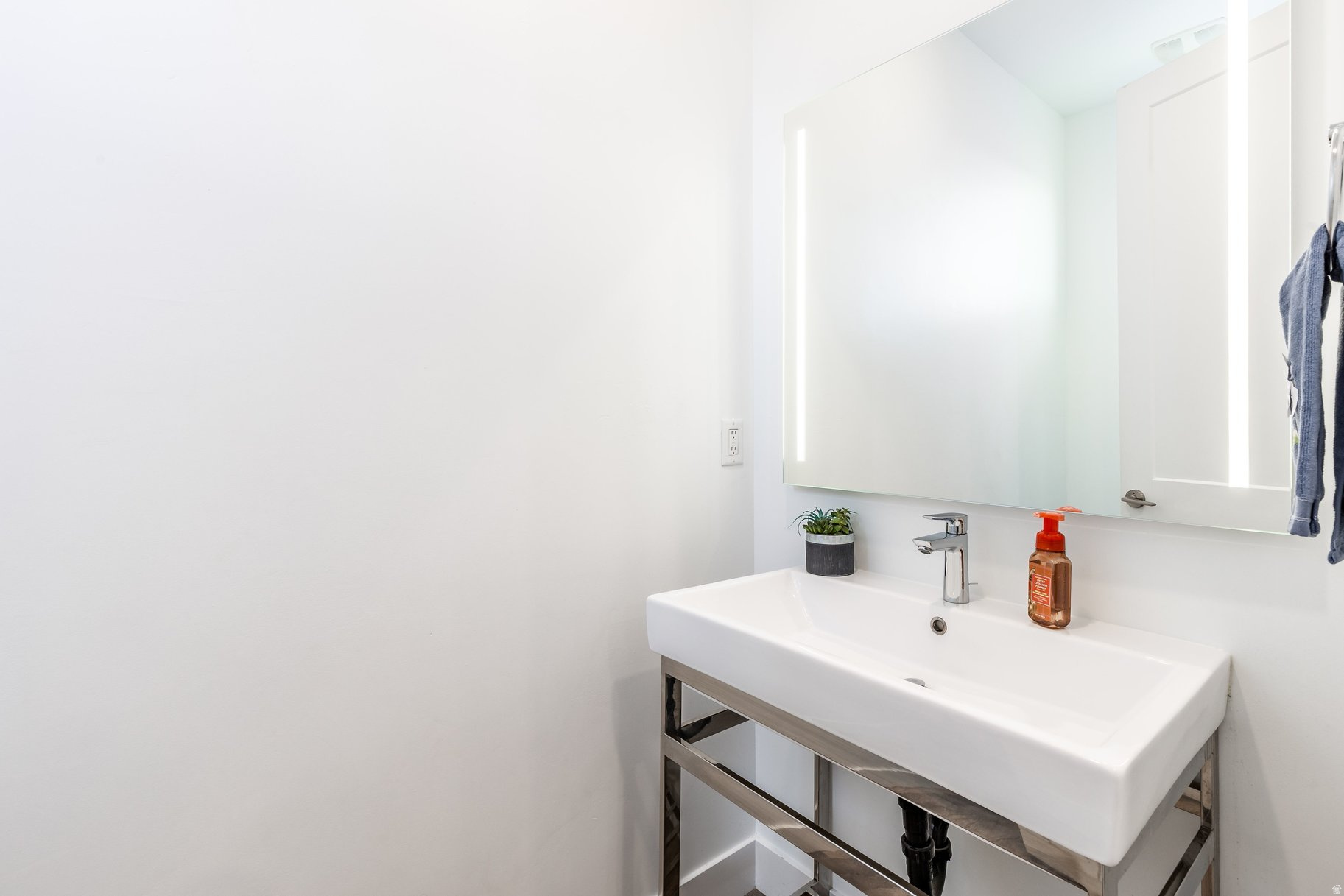 DAYBREAK VILLAGE - Residential