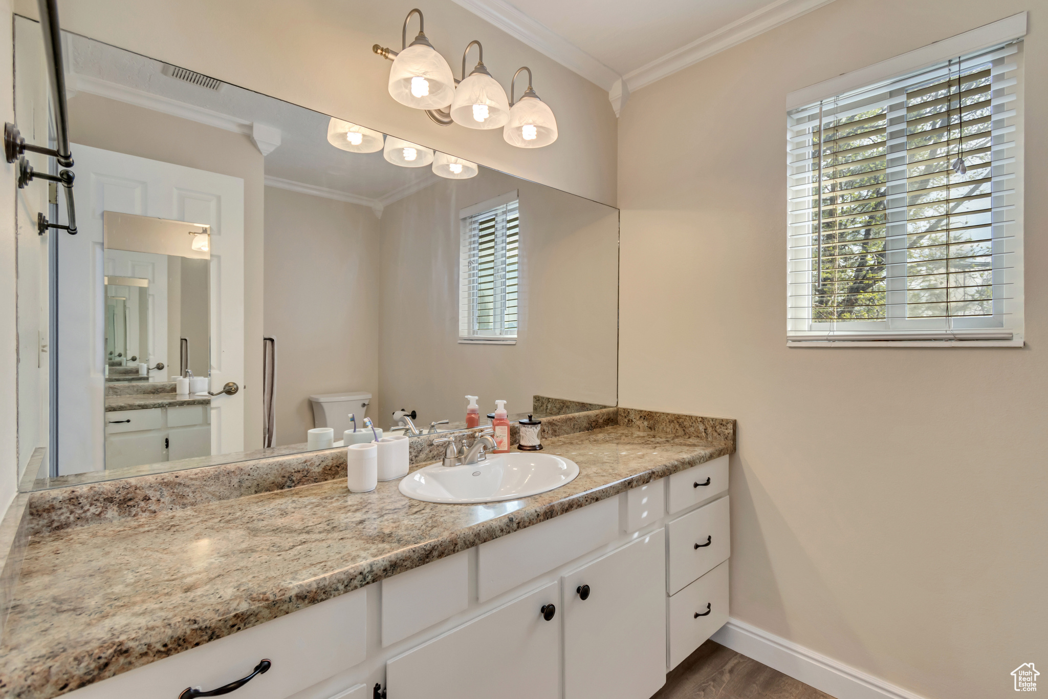 9156 S Chickadee Cir, Sandy, Utah image 15