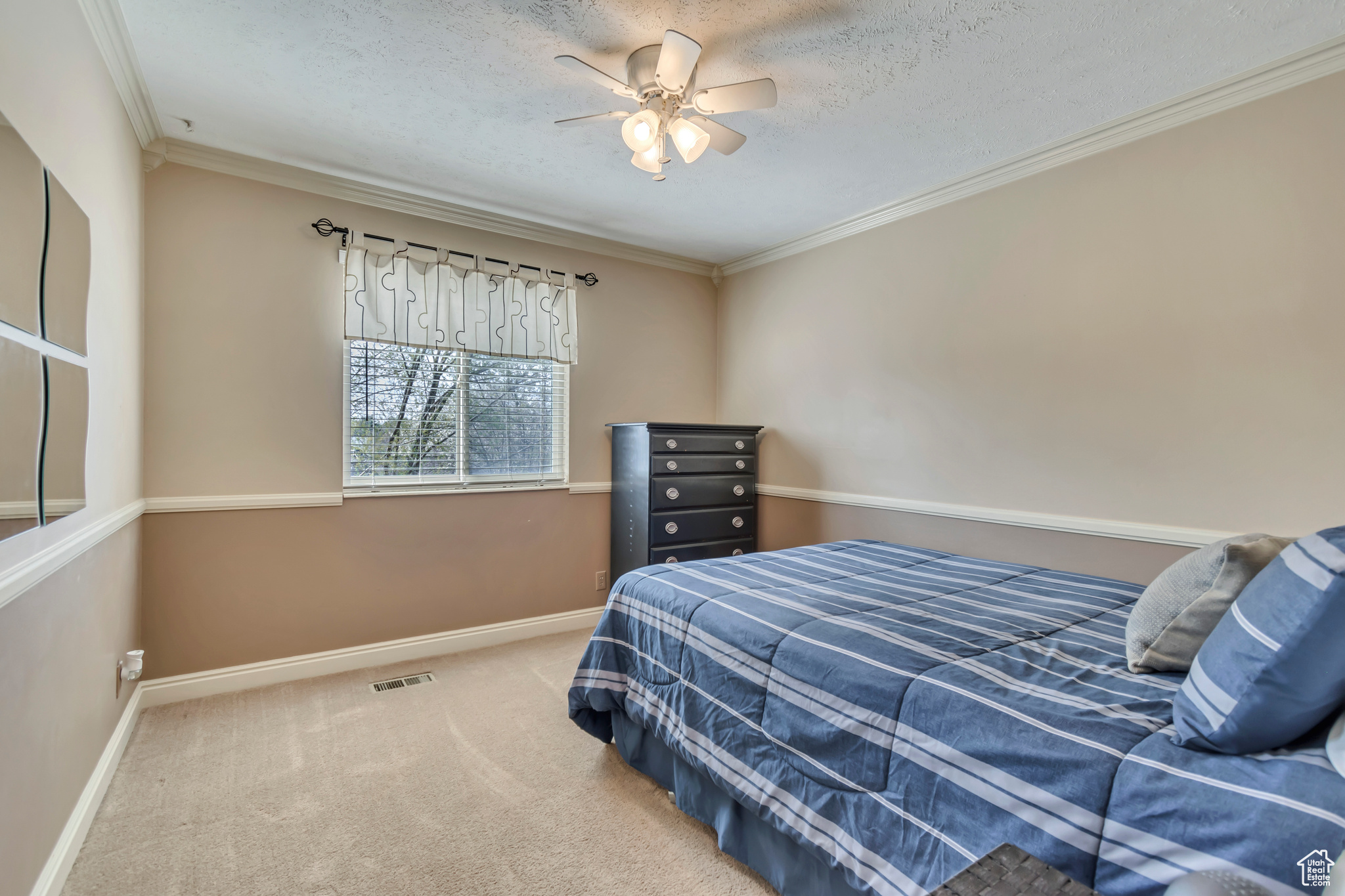 9156 S Chickadee Cir, Sandy, Utah image 16