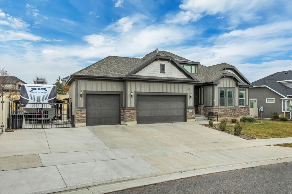 Photo of 6656 W DESERT WASH WAY S, Herriman, UT 84096 (MLS # 2123003)