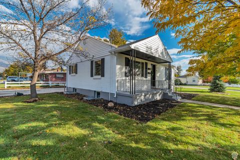 Photo of 396 N 100 E, American Fork, UT 84003 (MLS # 2119428) Photo of 396 N 100 E, American Fork, UT 84003 (MLS # 2119428)