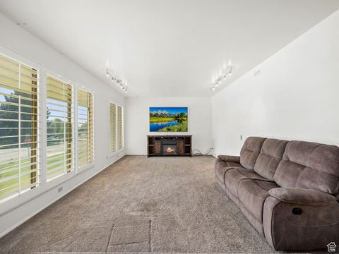 Tiny photo for 918 E 2850 N, North Ogden, UT 84414 (MLS # 2113053)