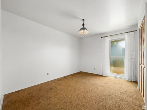 Tiny photo for 918 E 2850 N, North Ogden, UT 84414 (MLS # 2113053)