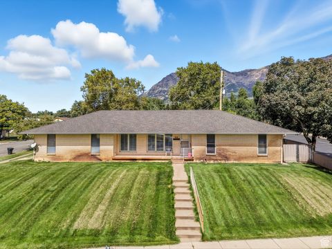 Photo of 918 E 2850 N, North Ogden, UT 84414 (MLS # 2113053)