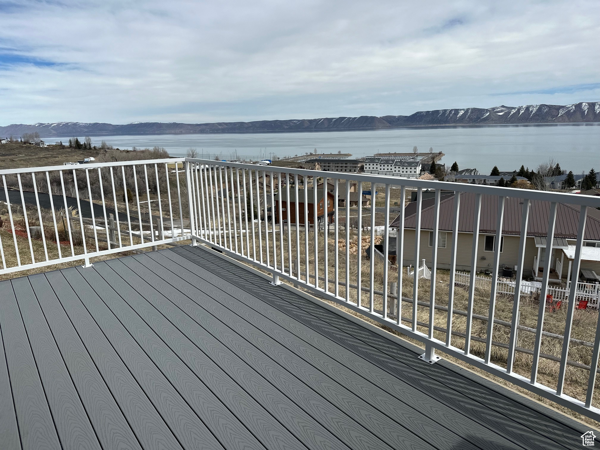 HARBOR VILLAGE - Residential