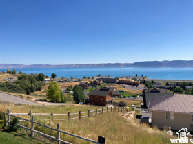 HARBOR VILLAGE - Residential