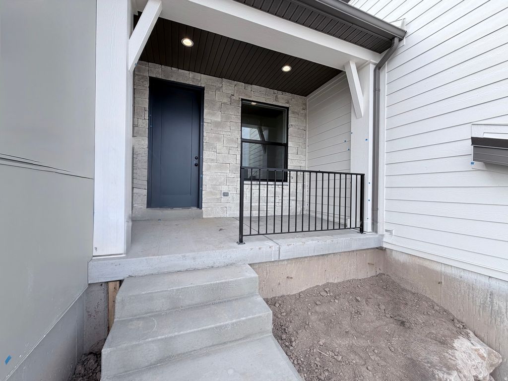 Photo of 1661 S 3875 W #402, Taylor, UT 84401 (MLS # 2136647)