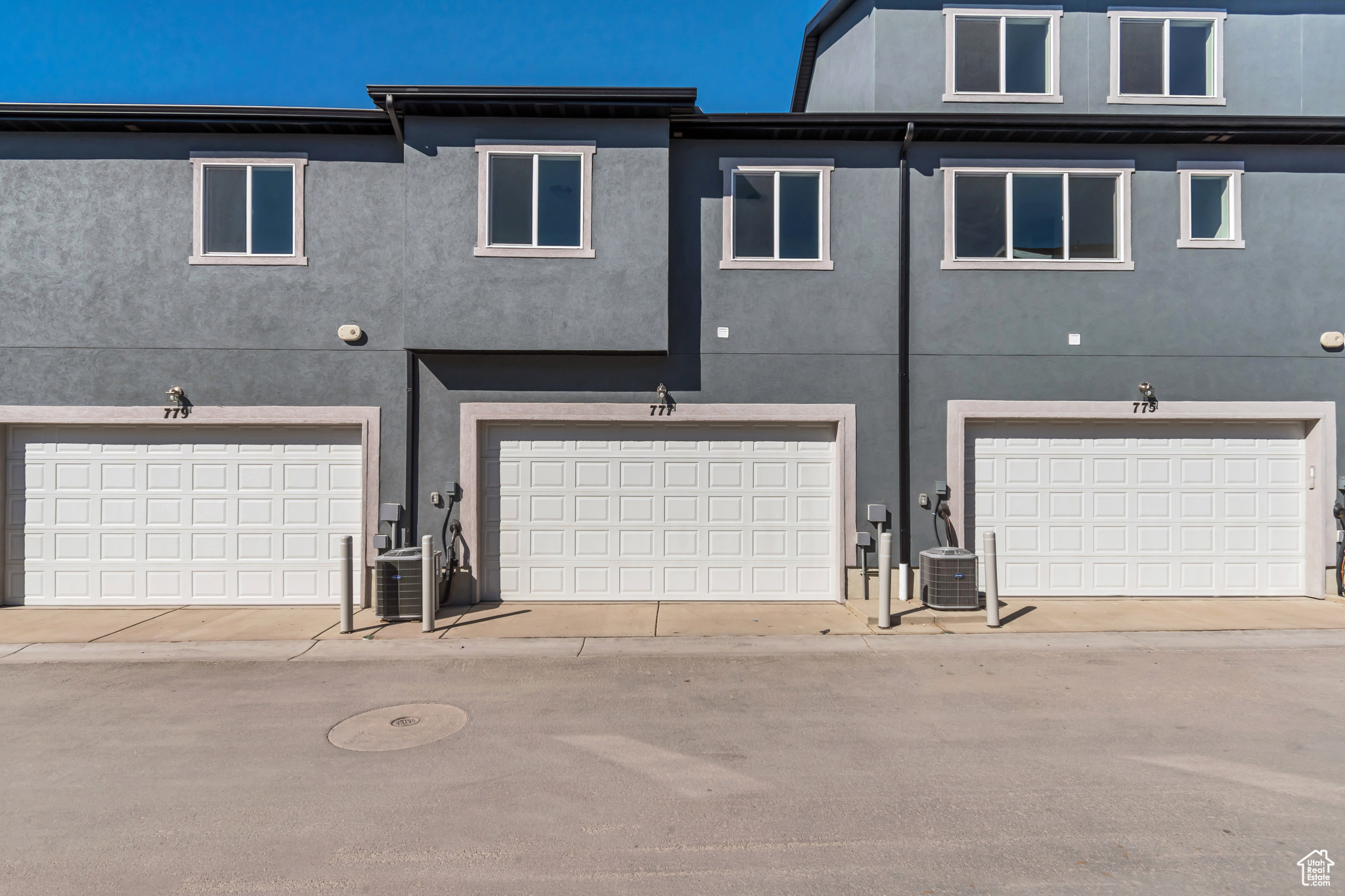 MEADOWBROOK - Residential
