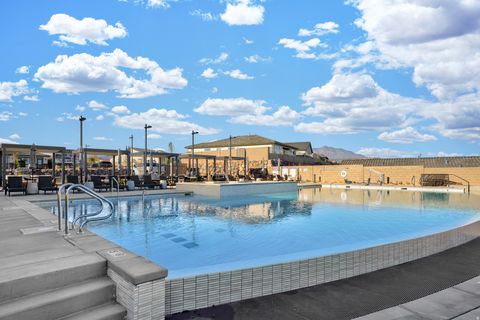 Tiny photo for 1635 N DAYLIGHT ST #136, Washington, UT 84780 (MLS # 2146786)