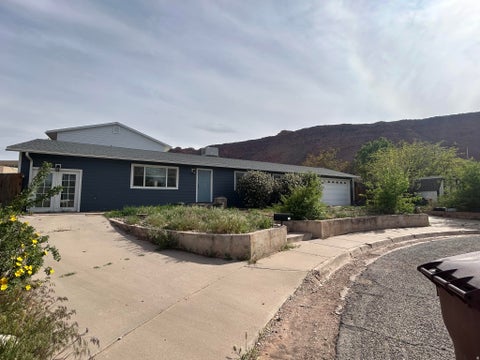 Homes For Sale - 450 Minor Ct<br/> Grand County, Moab, UT 84532